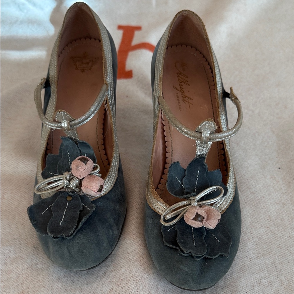 Anthroplogie Miss Albright Weathered Navy Pumps with Silver and Pink Adornments